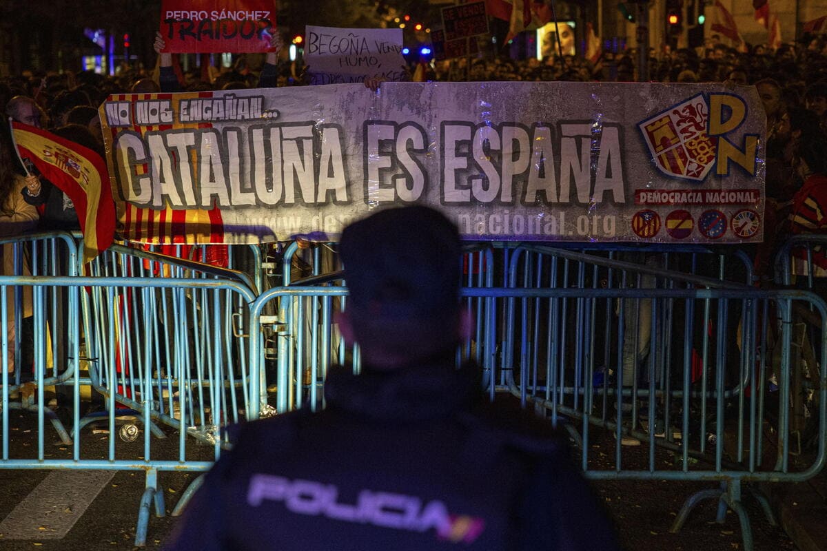 Spagna proteste Sánchez