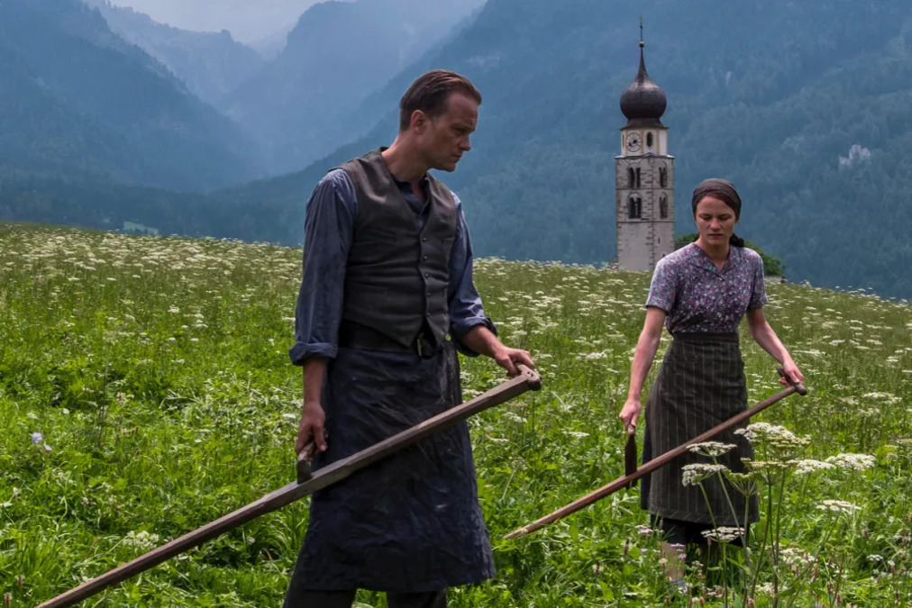 Una scena del film di Terrence Malick “La vita nascosta – Hidden Life” sulla storia di fede e amore di Franz Jägerstätter